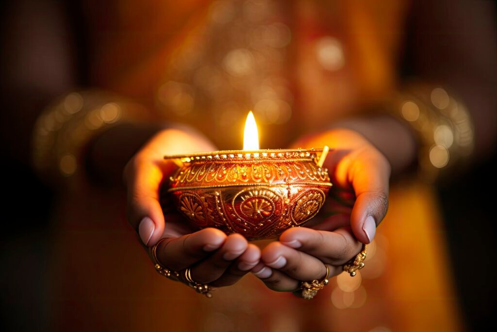 dhanteras, lakshmi, goddess of wealth, indian goddess, diwali, happy diwali, deepawali, dhantesh