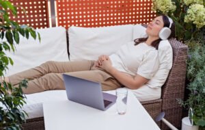 hypnotherapy & past life regression courses image